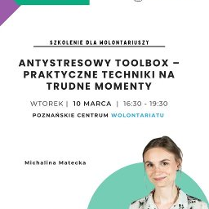 Zdjęcie kobiety w prawym dolnym rogu. Napisy na białym tle. Szczegółowe informacje na temat wydarzenia w treści artykułu.