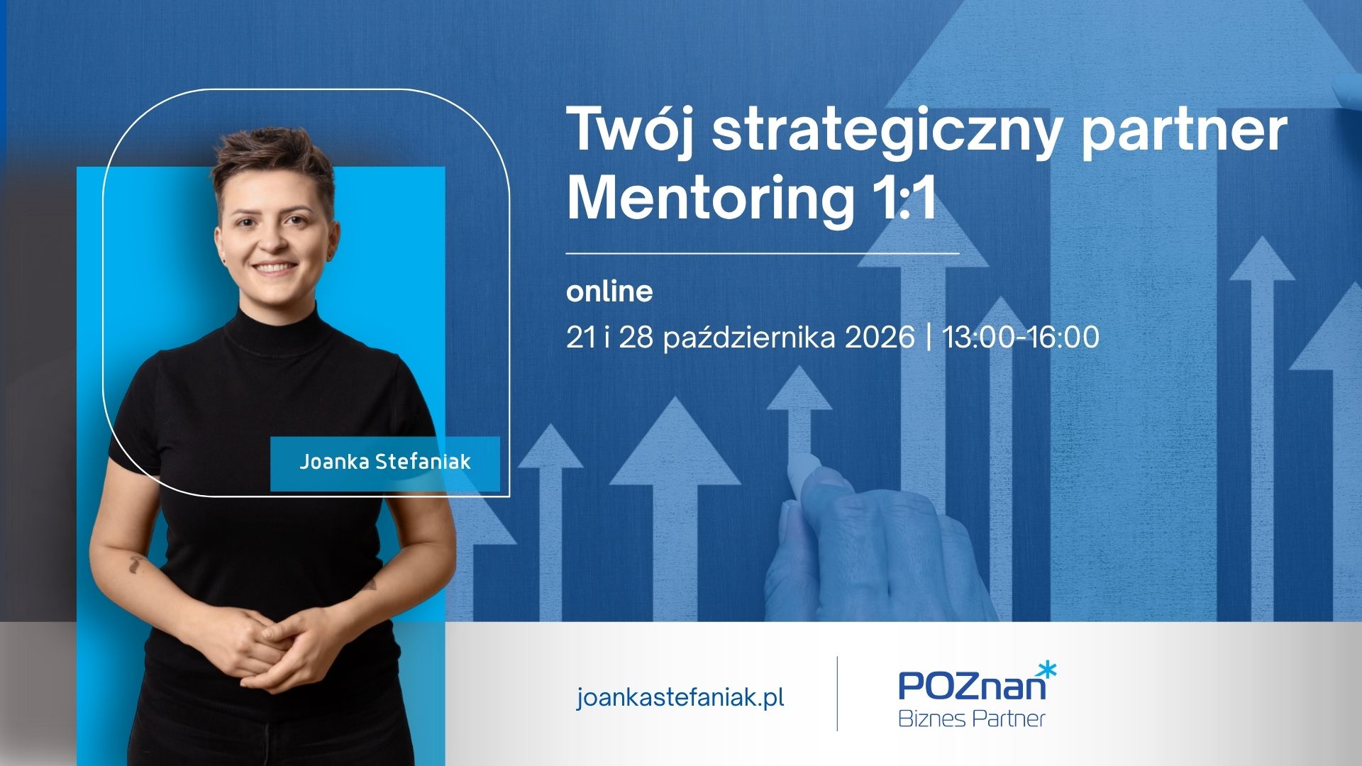 Bezpłatny mentoring biznesowy - Twój strategiczny partner. Na zdjęciu prowadząca. W tle strzałki w górę.