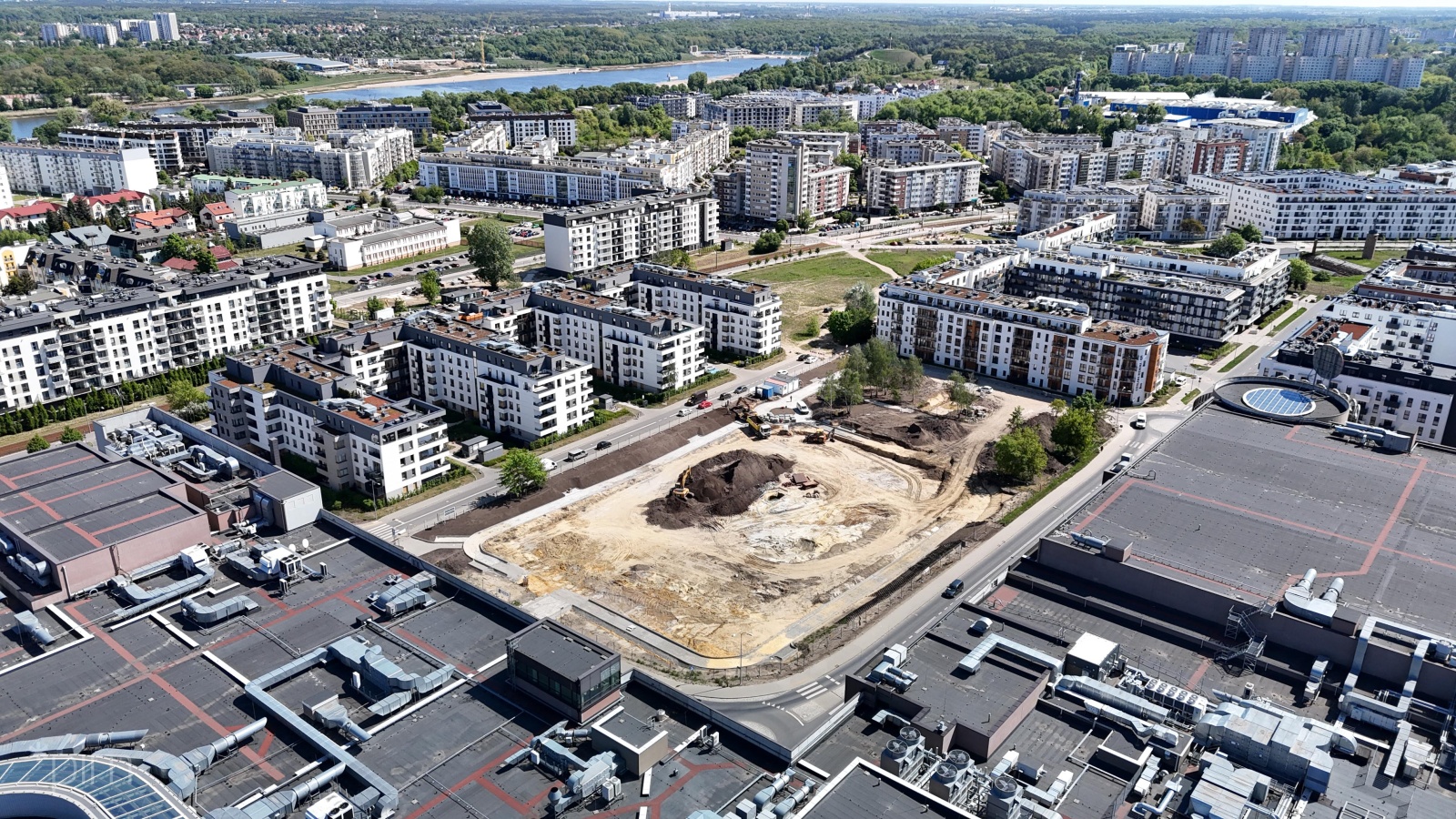 budowa zbiornika retencyjnego na Łacinie - widok z lotu ptaka