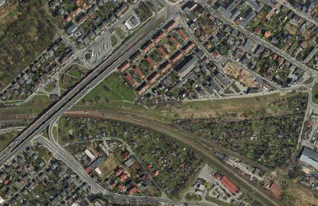 fragment mapy lotniczej z przybliżonym obszarem rejonu ul. Miedzianej i parku na Górczynie