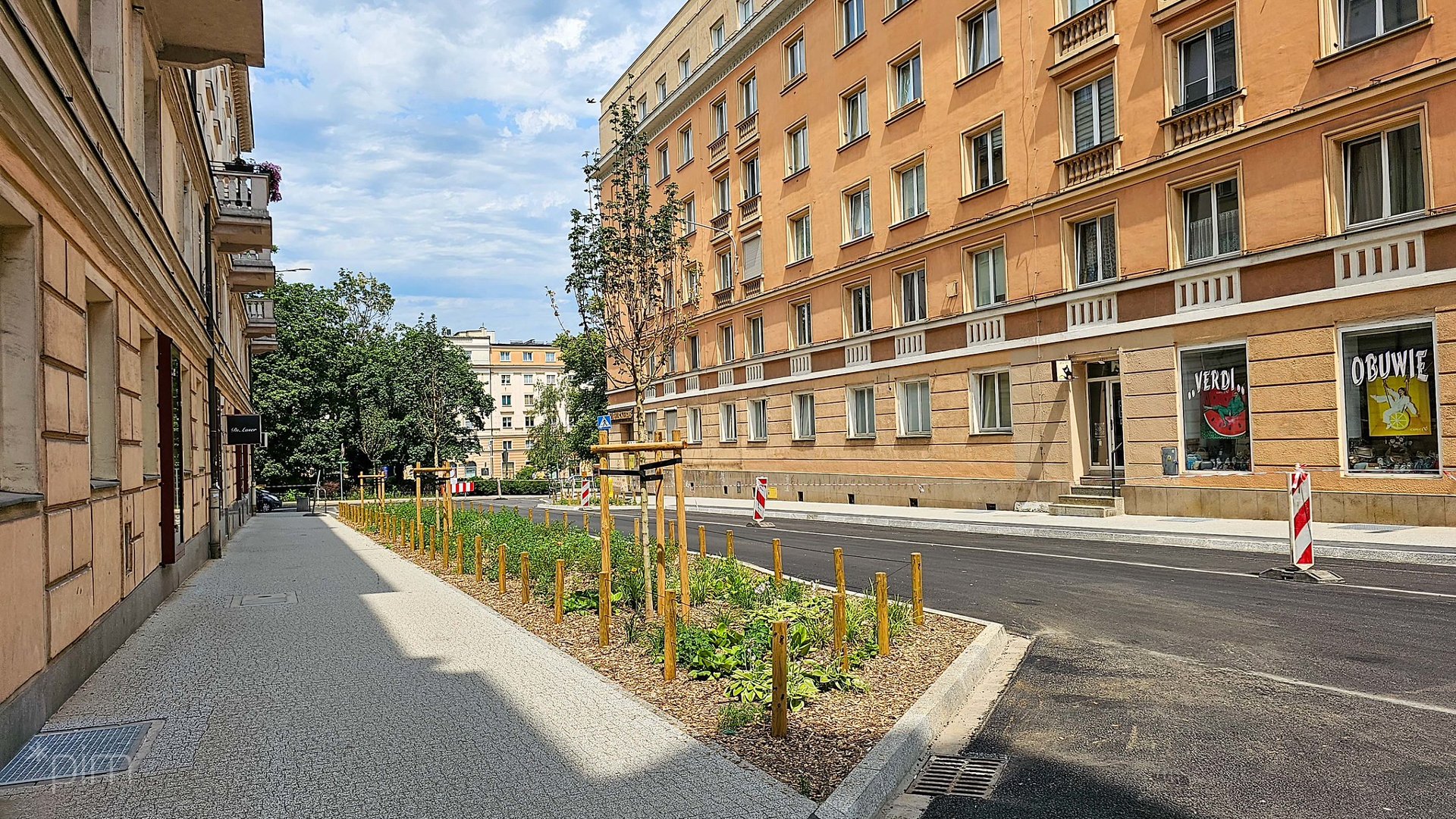 Galeria zdjęć z przebudowy ul. 3 Maja i nowej zieleni w tym miejscu