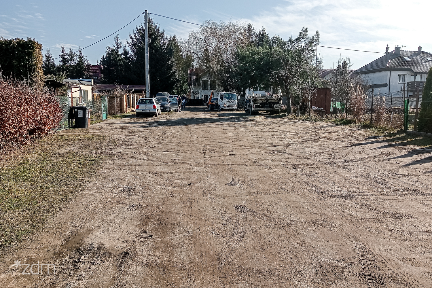 Gruntowa ulica Dziwnowska