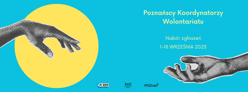 Kilka ulotek, na nich przypinka z napisem: PO MOCNI, wolontariat poznański