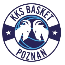 Logotyp Enea Basket Poznań - 2 białe kozły naprzeciwko siebie umieszczone w niebiesko-granatowej piłce. Na biało-niebieskim obramowaniu nazwa klubu