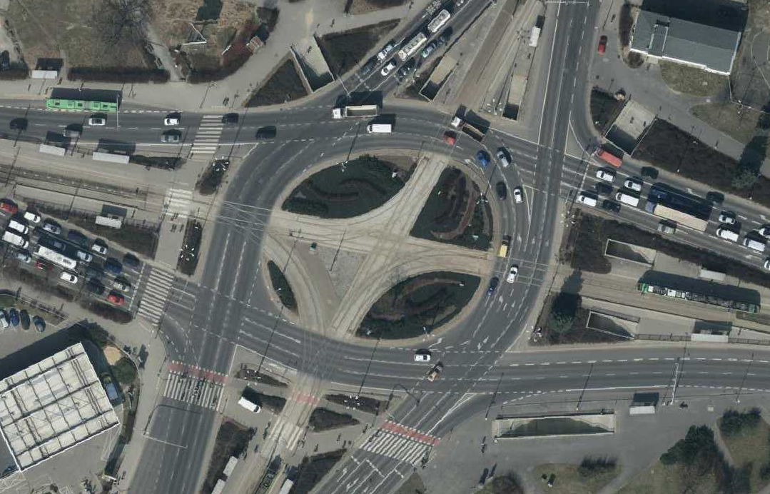 mapa lotnicza przedstawiająca rondo uliczne