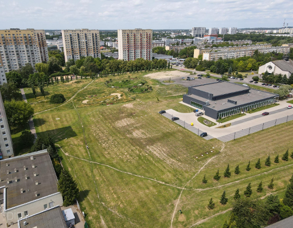 Miejsce na os. Zwycięstwa, gdzie powstanie Park Barwy i Wody