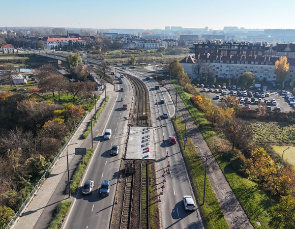 Most Chrobrego i widoczne pierwsze prace przygotowawcze do jego przebudowy