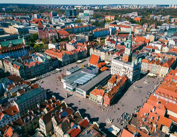 Na zdjeciu Stary Rynek sidziany z lotu ptaka