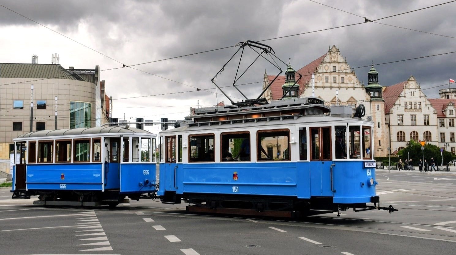Niebieski tramwaj z Krakowa