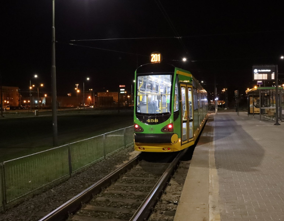 Nocny tramwaj linii nr 201