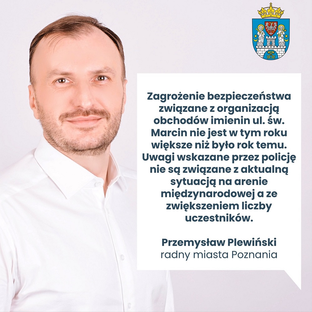 Radny Przemysław Plewiński mężczyzna ok 40 lat obok jego wizerunku fragment jego wypowiedzi szerzej opisanej w treści artykułu