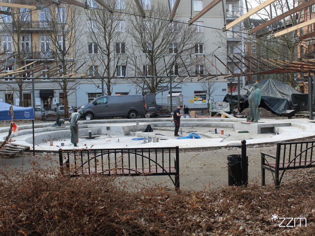 remont fontanny na skwerze Zielone Ogródki