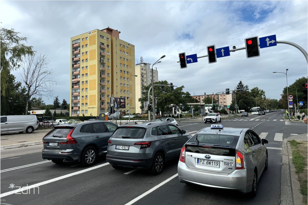 Skrzyżowanie ulic Grochowskiej i Marcelińskiej