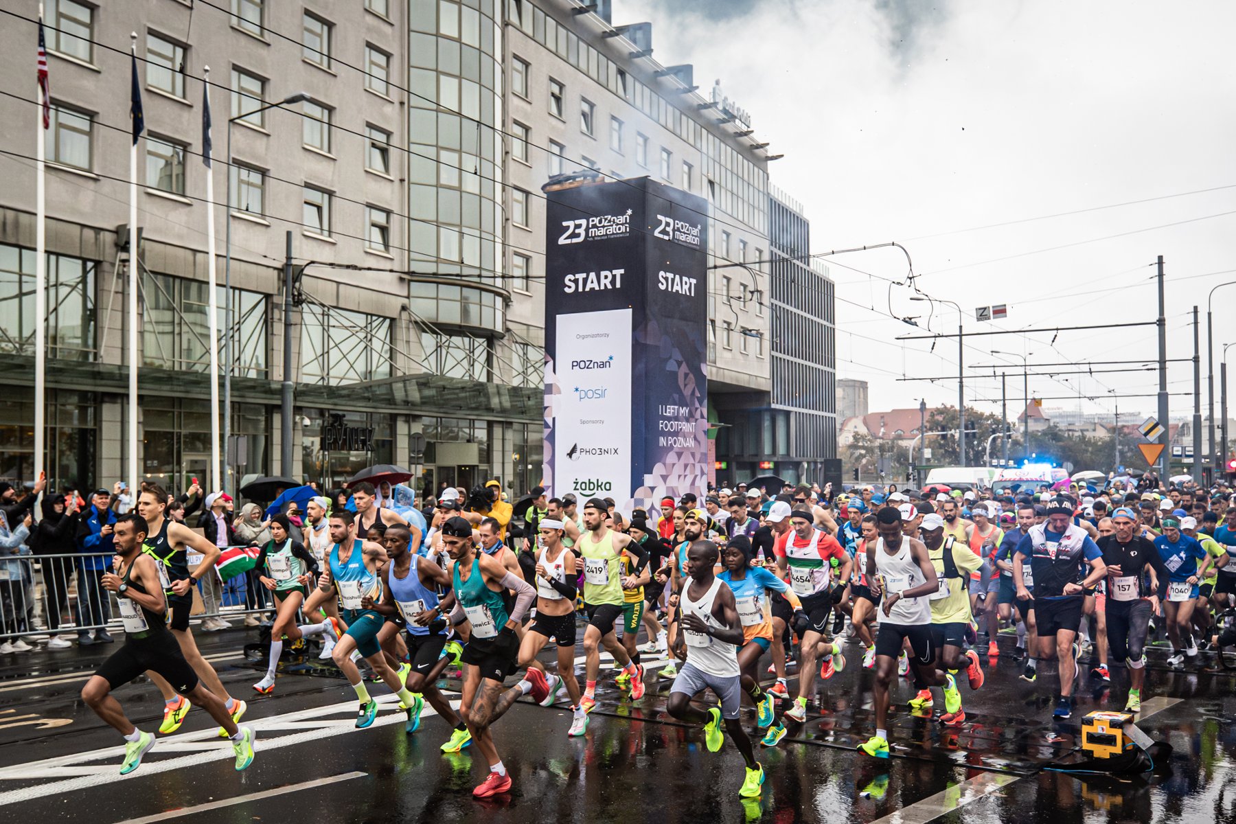 Start biegaczy podczas zeszłorocznego maratonu