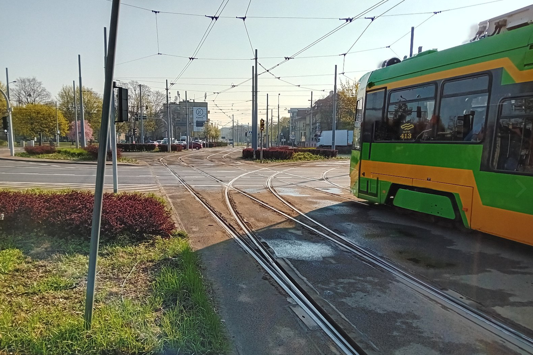 tramwaj na rondzie