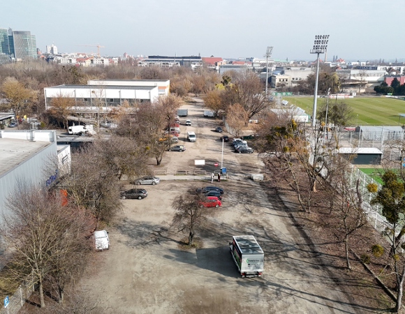 Ulica Żelazka przed budową nowej drogi