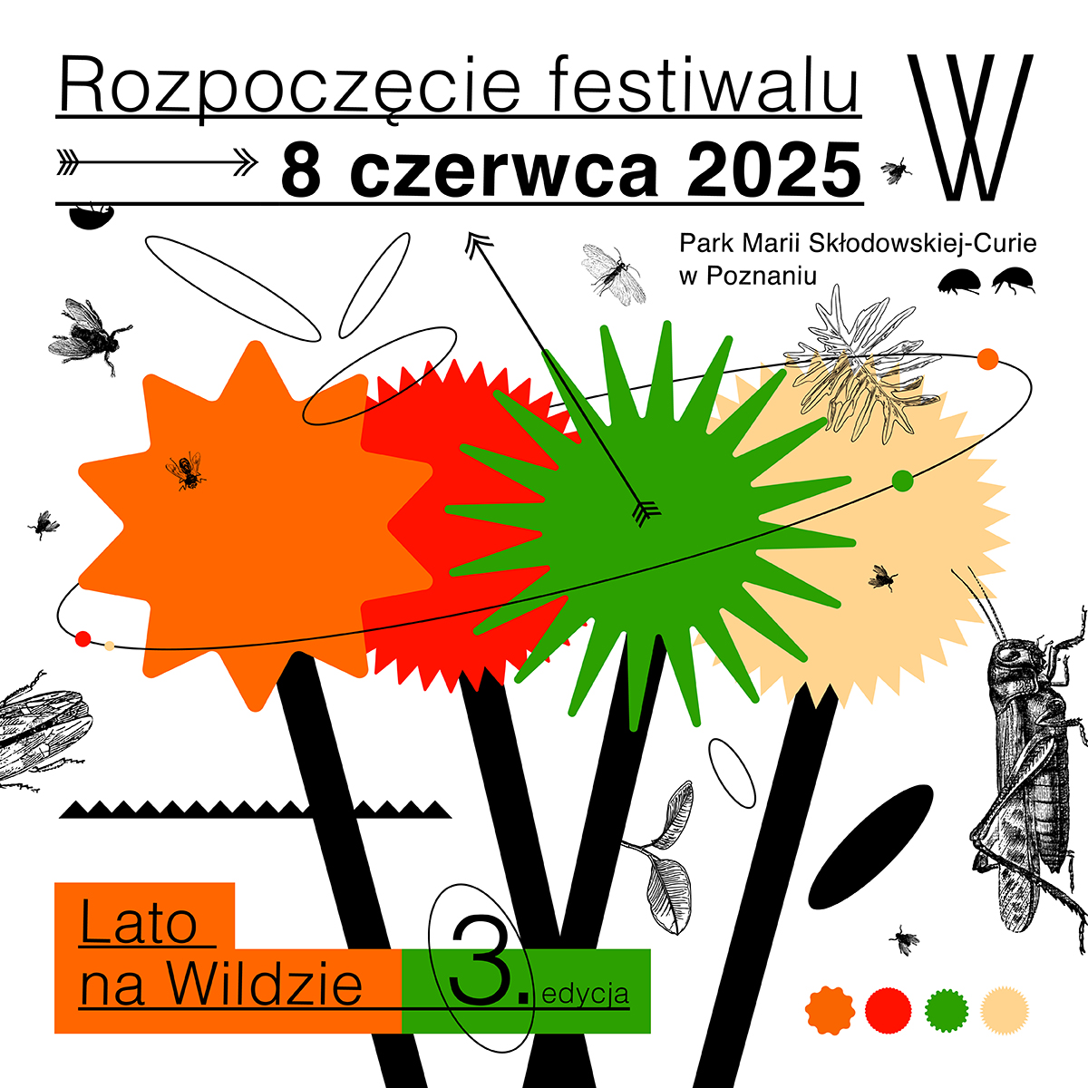 Wdłuż długiego stołu ozdobionego kwiatami i papierowymi naczyniami siedzią ludzie i seniorzy. Wspólnie jedzą posiłek. W tle scena, na której odbywa się koncert.