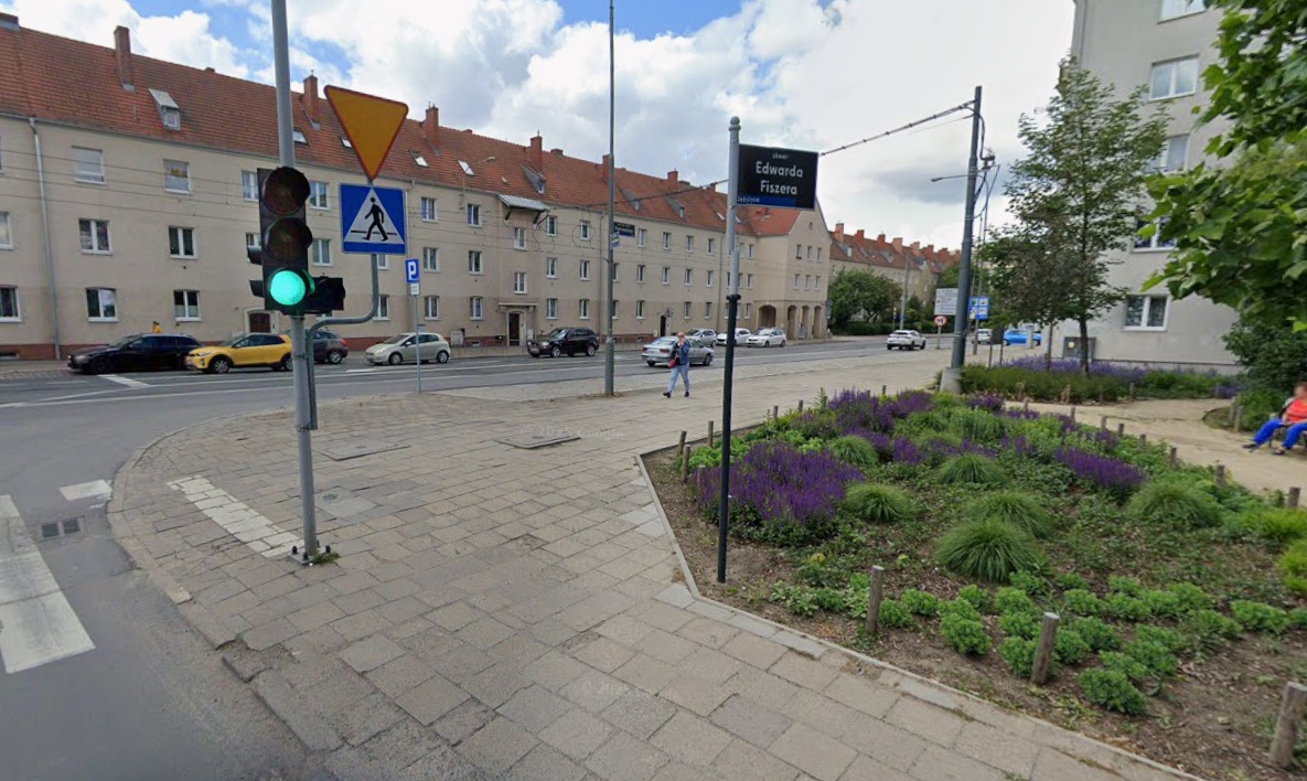 Widok na ul. Dąbrowskiego od strony ul. Janickiego