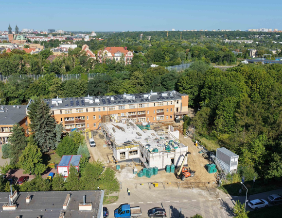 Zdjęcia z postępu pracy przy modernizacji DPSu przy ul. Konarskiego