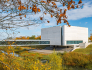 Zdjęcie przedstawia budynek Bramy Poznania.