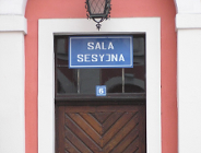 Basen na os. Piastowskim do remontu