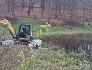 Czyszczenie stawu w Parku nad Wartą
