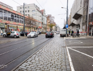 Dodatkowe przejście, wyremontowany chodnik i zieleń na Dąbrowskiego