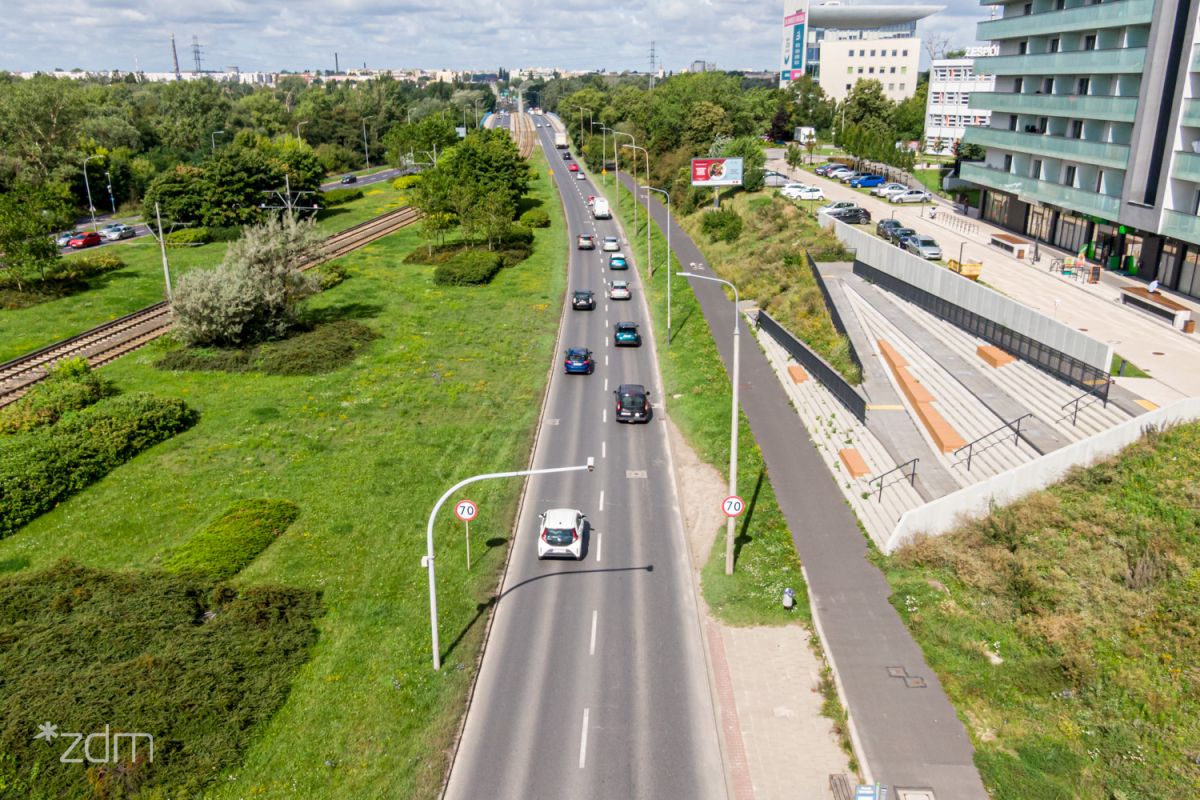 Galeria zdjęć zniszczonej nawierzchni ul. Hetmańskiej przed remontem
