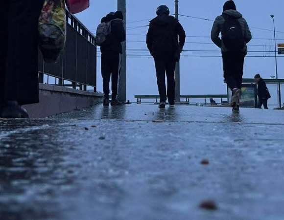 gołoledź - śliskie chodniki