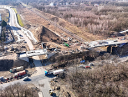 Konstrukcje wiaduktów połączyły już nasypy