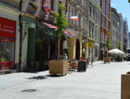 Na Wrocławskiej są już drzewa i meble