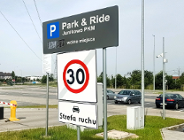 Od 2 września parking Junikowo PKM na terenie gminy Komorniki zostanie włączony do systemu miejskich parkingów Parkuj i Jedź (P&R).