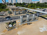 Postęp prac na budowie wiaduktu na ul. Kurlandzkiej