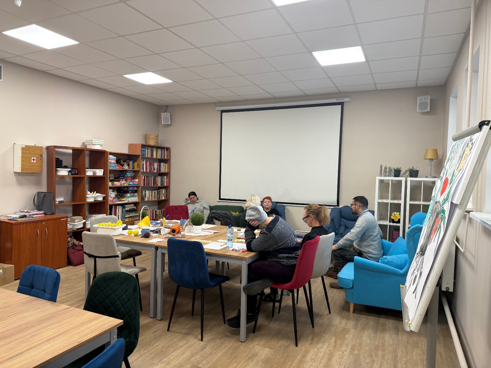 Projekt Fundacji Miłosierdzie "Babskie sprawy" od 1.09.2025 do 31.12.2026 r. skierowany jest do 24 kobiet znajdujących się w kryzysie bezdomności oraz kobiet zagrożonych bezdomnością, przebywających na terenie Poznania.