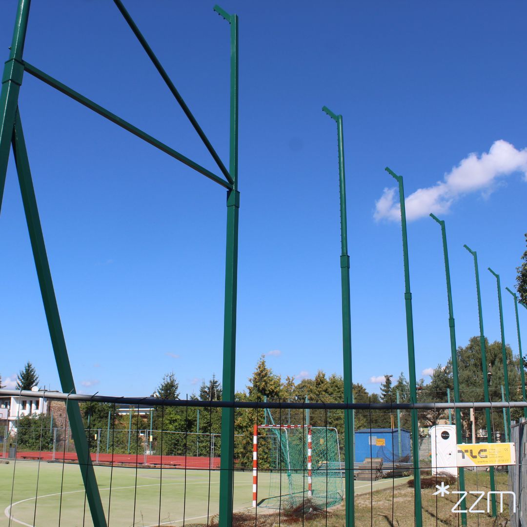 Rozpoczęły się prace związane z modernizacją nawierzchni oraz infrastruktury boiska do piłki nożnej przy ul. Krokusowej Rozpoczęły się prace związane z modernizacją nawierzchni oraz infrastruktury boiska do piłki nożnej przy ul. Krokusowej