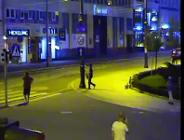 Słupy znowu oklejone