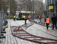 Tramwaje pojechały po nowym łuku