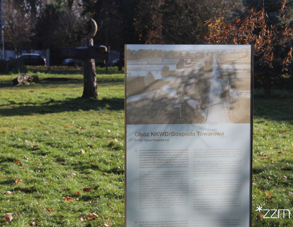 W Parku Heweliusza, z inicjatywy IPN i Stowarzyszenia Mieszkańców Abisynia odsłonięto tablicę - pylon SIM, który przybliża smutną historię obecnego Parku Heweliusza7