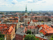 Więcej pieniędzy na współpracę z organizacjami pozarządowymi
