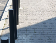 Więcej słupków, żeby było bezpieczniej
