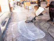 Wielkie mycie chodników w centrum miasta