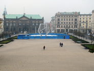 Wolno czas płynie na Placu Wolności