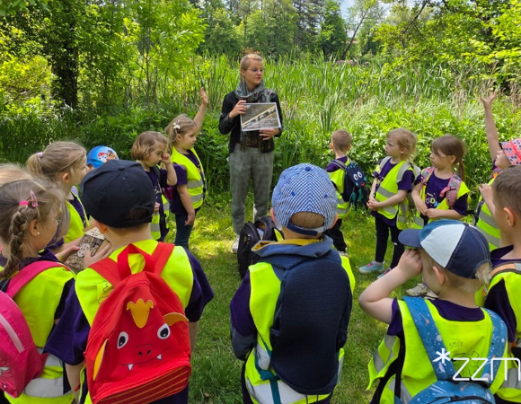 Zajęcia edukacyjne w parku