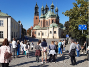Zapraszamy na cykl przechadzek kino, kawiarnia i spacer...